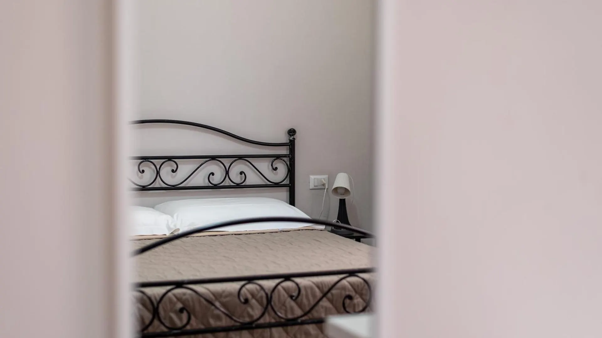 *** Gasthof Hotel La Vecchia Palermo Italien