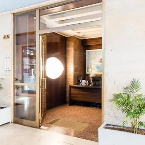 Apartment In Center