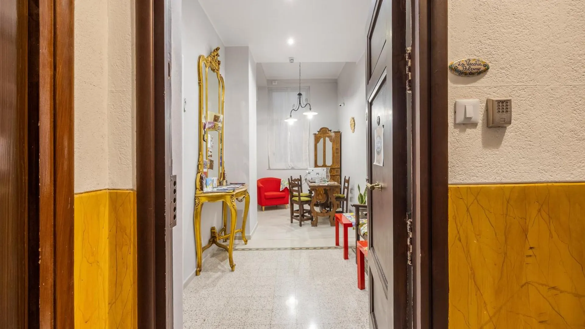 La Vecchia Palermo Hotel